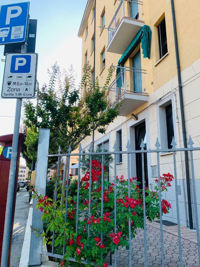 Veba Fiera Apartment Bologna Exterior foto